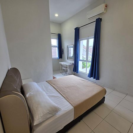 Selendang In Krubong Near Std Hang Jebat, Mitc & Utem Malacca Luaran gambar