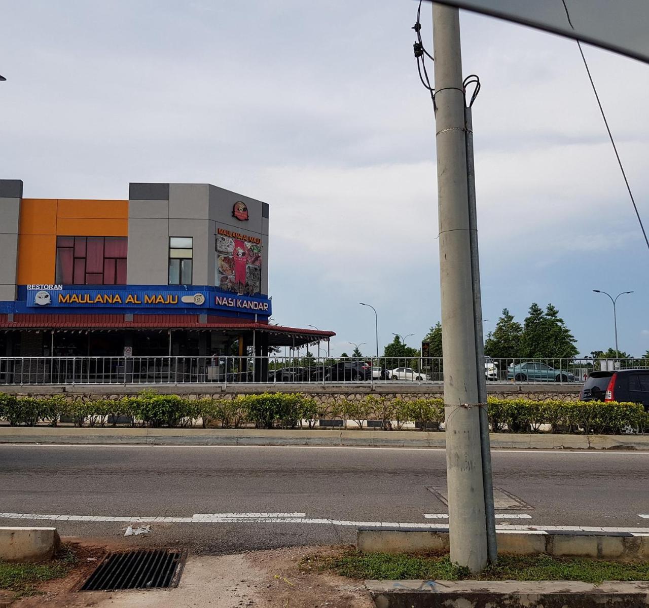 Selendang In Krubong Near Std Hang Jebat, Mitc & Utem Malacca Luaran gambar
