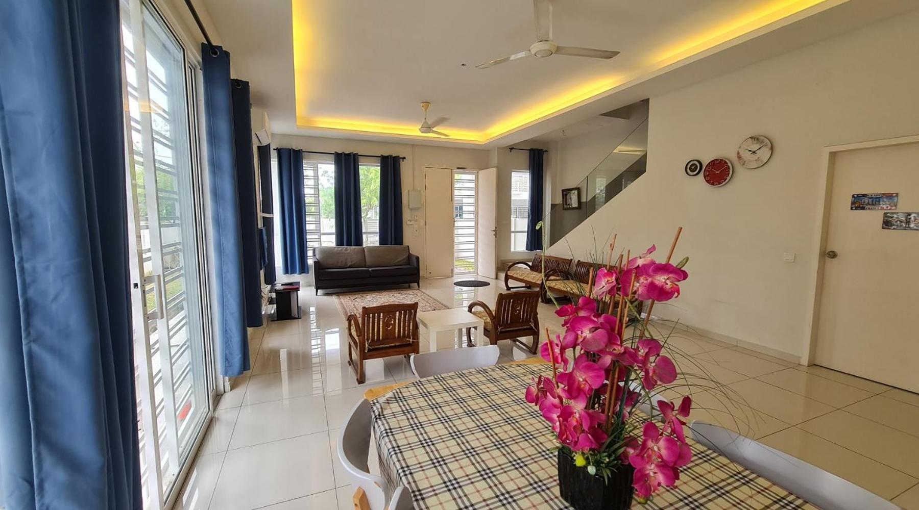 Selendang In Krubong Near Std Hang Jebat, Mitc & Utem Malacca Luaran gambar