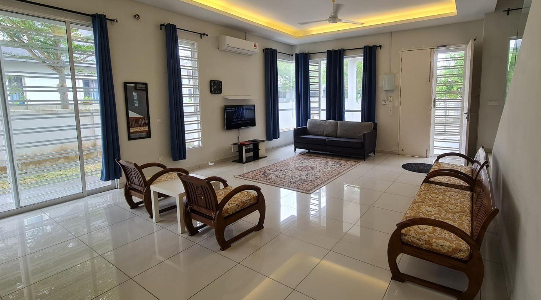 Selendang In Krubong Near Std Hang Jebat, Mitc & Utem Malacca Luaran gambar