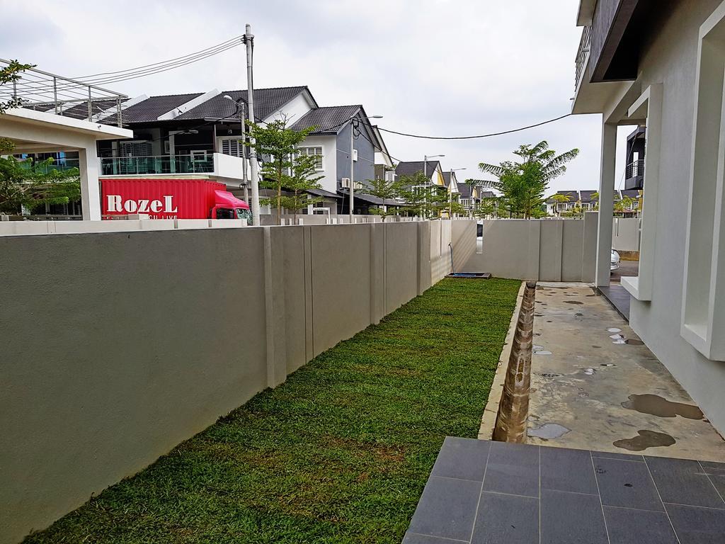 Selendang In Krubong Near Std Hang Jebat, Mitc & Utem Malacca Bilik gambar