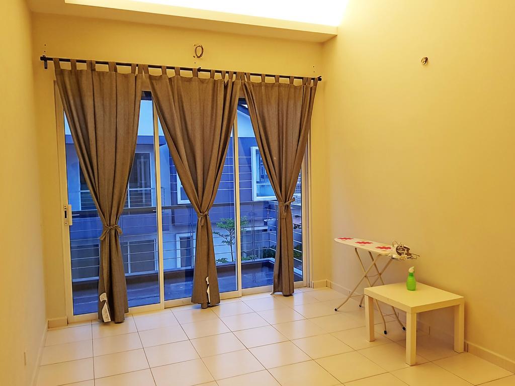 Selendang In Krubong Near Std Hang Jebat, Mitc & Utem Malacca Bilik gambar